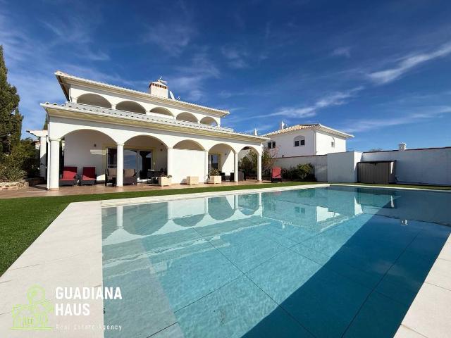Casa chalet en Venta en Costa Esuri