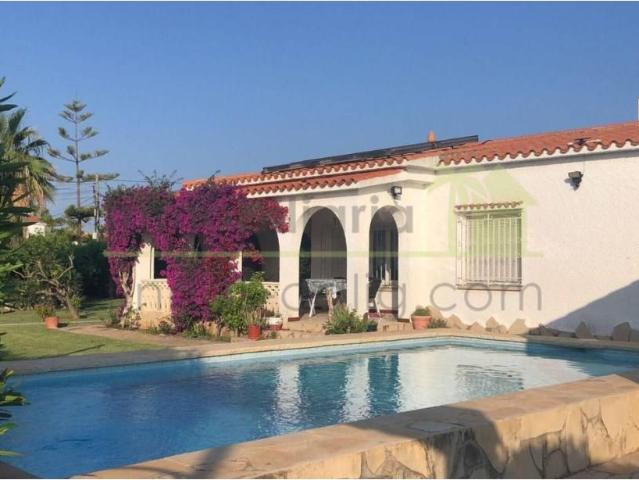Casa chalet en Venta en Costa Norte