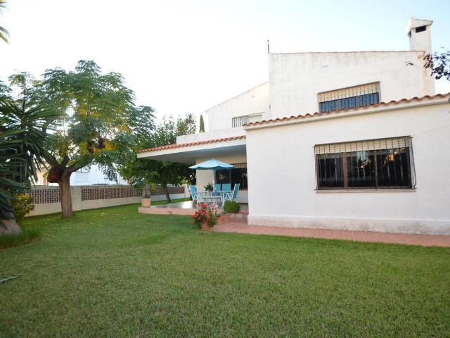 Casa chalet en Venta en Costa Norte