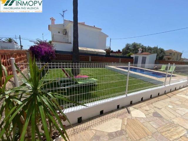 Casa chalet en Venta en Costa Norte