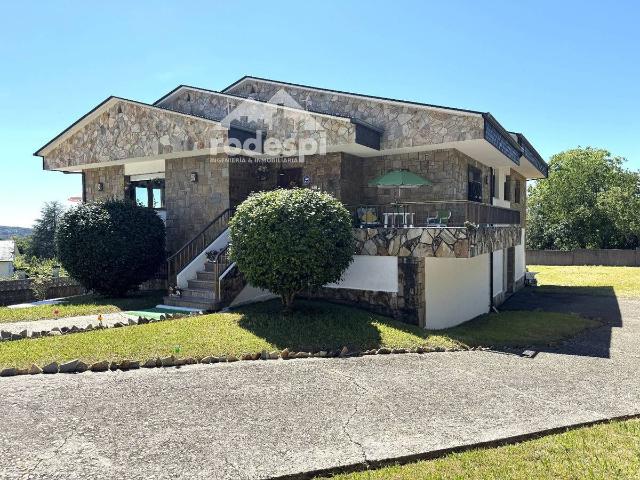 Casa chalet en Venta en Covelo