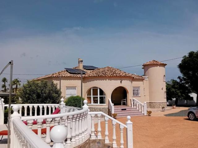 Casa chalet en Venta en Crevillent