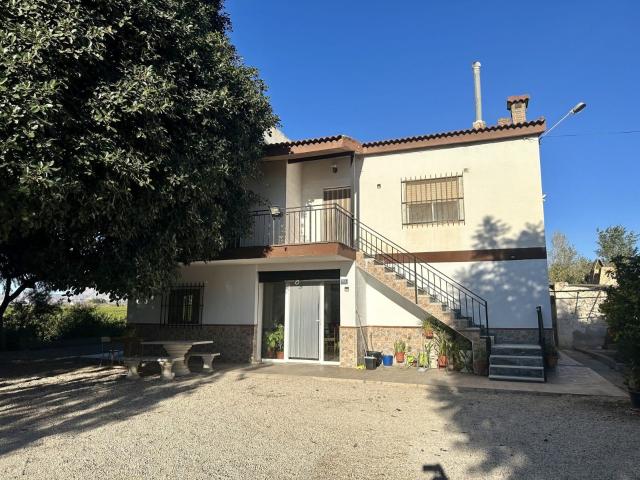 Casa chalet en Venta en Crevillent