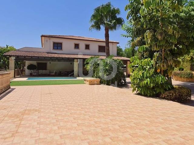 Casa chalet en Venta en Crevillent