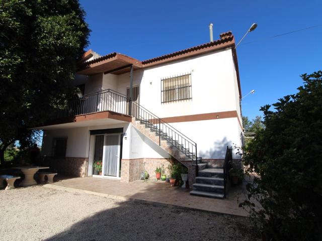 Casa chalet en Venta en Crevillent