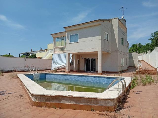 Casa chalet en Venta en Creixell