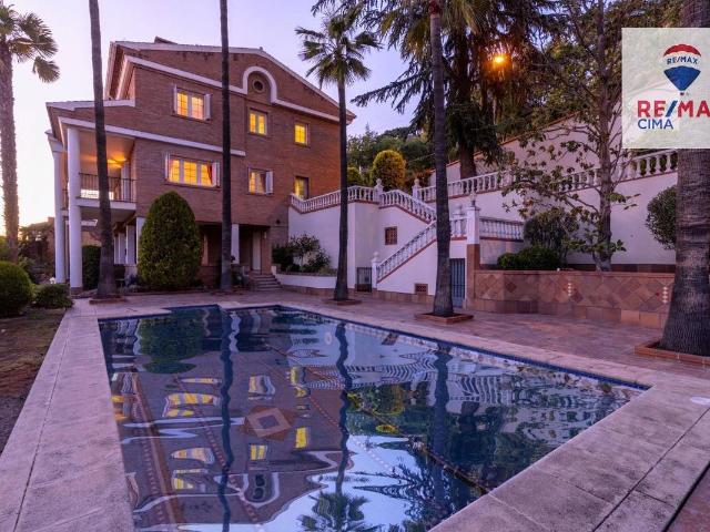 Casa chalet en Venta en Crta. De la Sierra