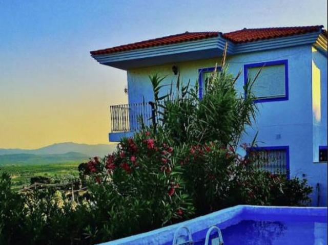 Casa chalet en Venta en Cumbres de Calicanto