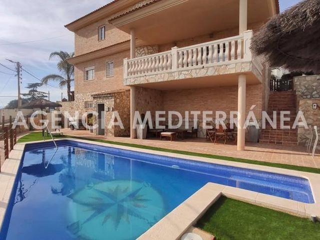 Casa chalet en Venta en Cumbres de Calicanto