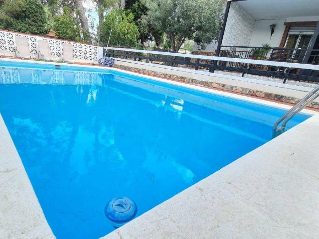 Casa chalet en Venta en Cumbres de Calicanto