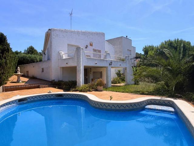 Casa chalet en Venta en Cunit Residencial