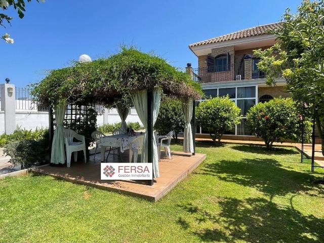 Casa chalet en Venta en Cuatro Pinos El Carmen