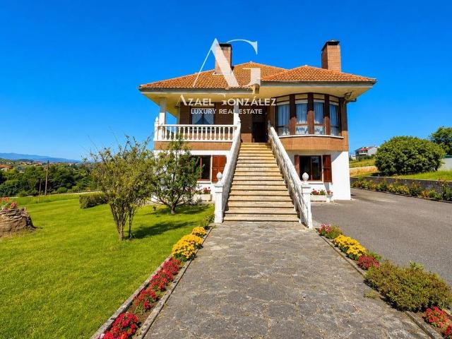 Casa chalet en Venta en Cuchía