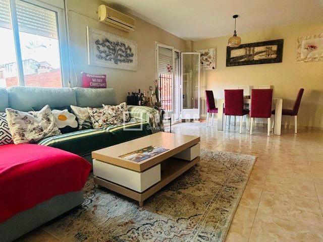Casa chalet en Venta en Cuevas Ilustración