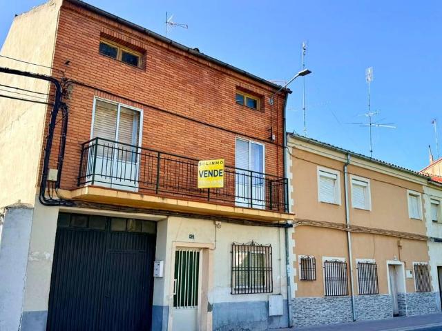 Casa chalet en Venta en Cuéllar
