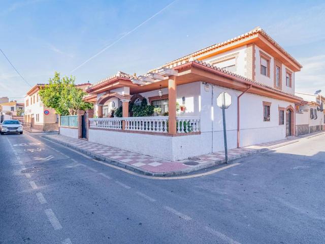 Casa chalet en Venta en Cúllar Vega