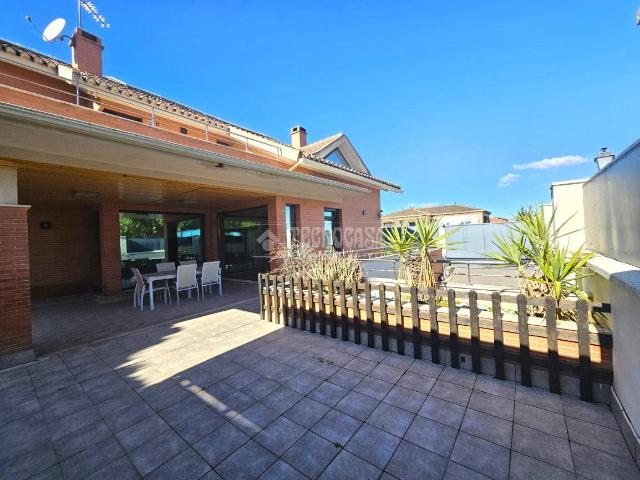 Casa chalet en Venta en Cúllar Vega