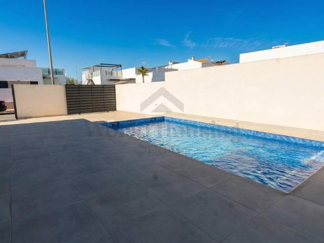 Casa chalet en Venta en Daya Nueva