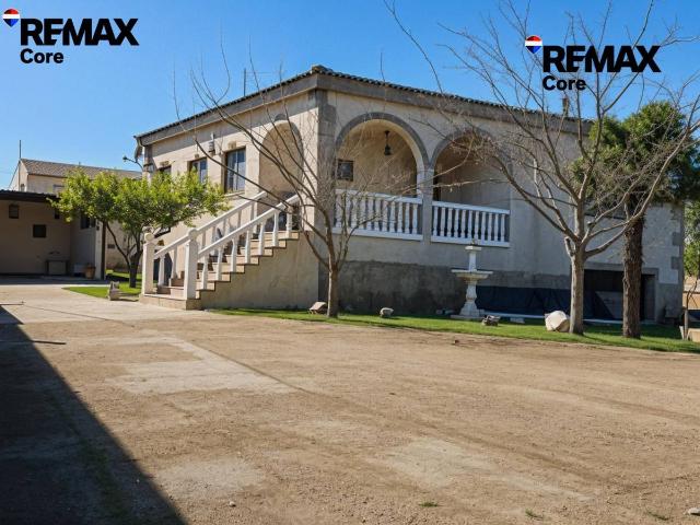 Casa chalet en Venta en Dehesilla de Calamón Campomanes