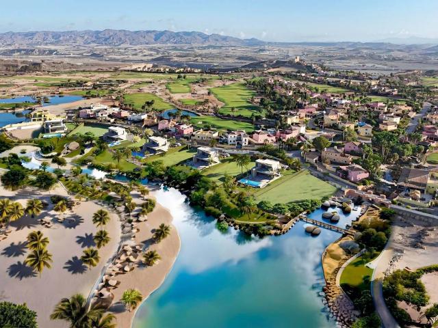 Casa chalet en Venta en Desert Spring Golf
