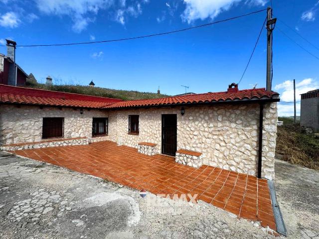 Casa chalet en Venta en Dueñas
