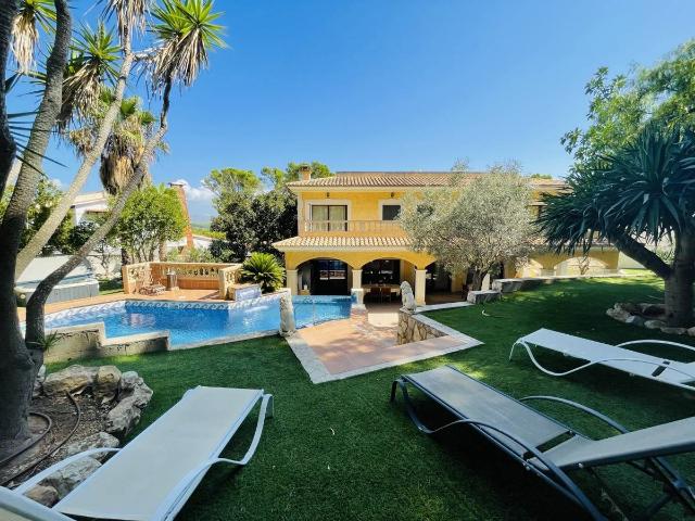 Casa chalet en Venta en El Toro
