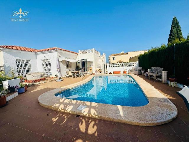 Casa chalet en Venta en El Tossal Bello Horizonte
