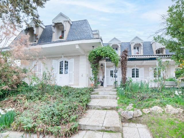 Casa chalet en Venta en El Bosque