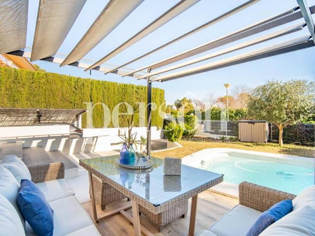 Casa chalet en Venta en El Bosque