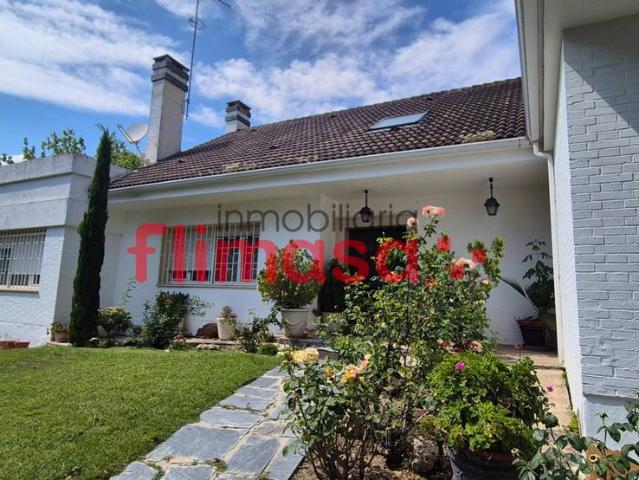 Casa chalet en Venta en El Bosque