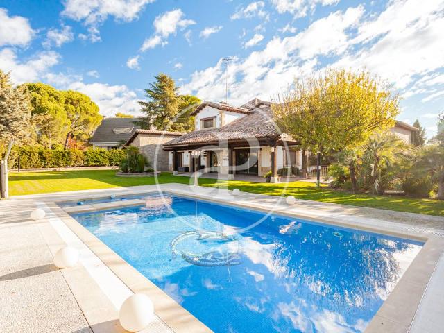 Casa chalet en Venta en El Bosque