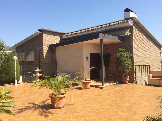 Casa chalet en Venta en El Brillante El Naranjo El Tablero