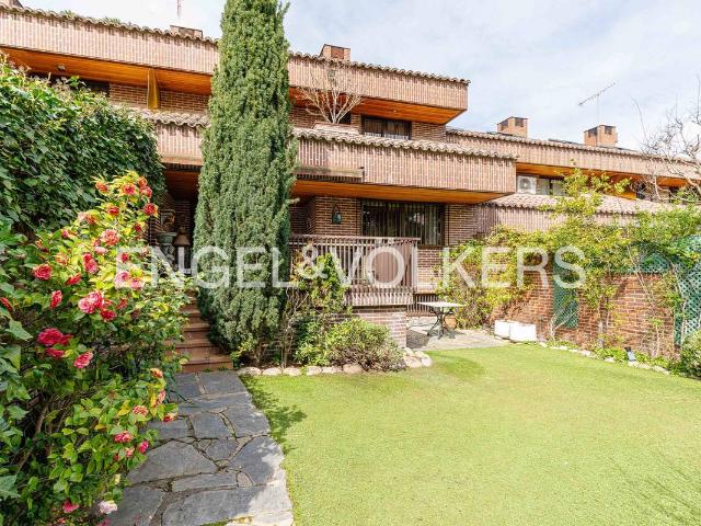 Casa chalet en Venta en El Burgo