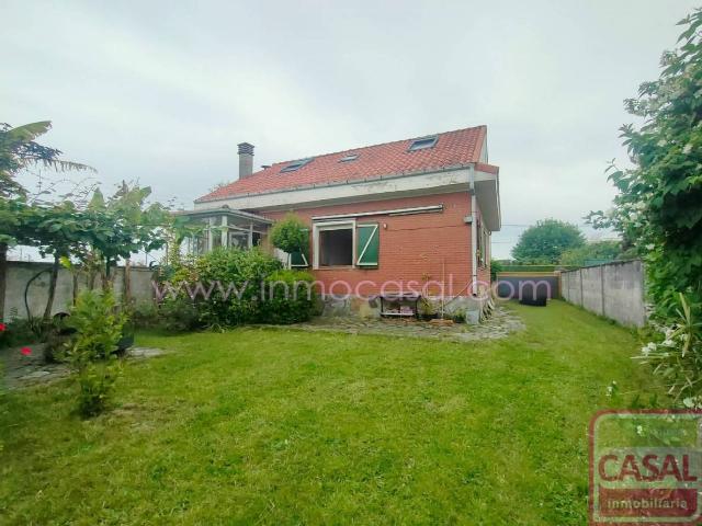Casa chalet en Venta en El Carbayedo El Quirinal
