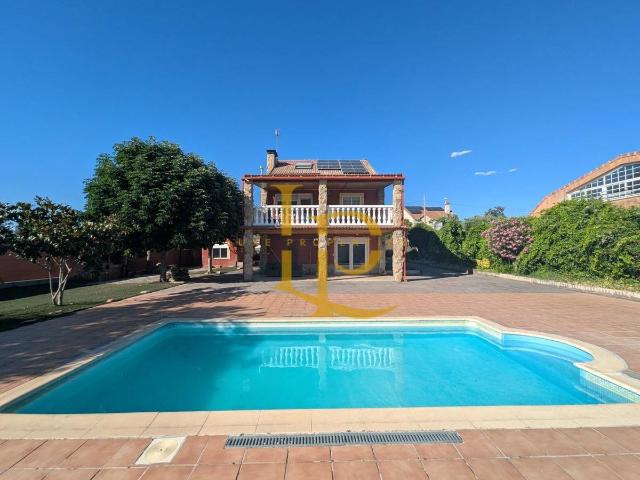 Casa chalet en Venta en El Casar