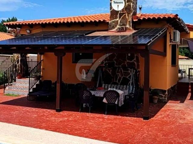 Casa chalet en Venta en El Casar de Escalona
