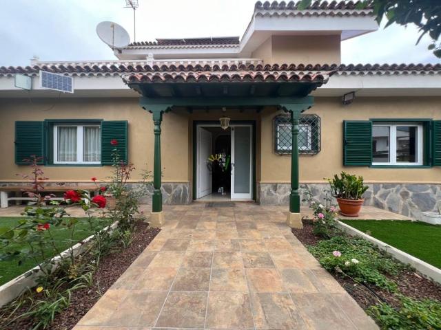 Casa chalet en Venta en El Durazno