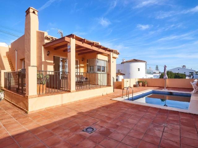 Casa chalet en Venta en El Faro de Calaburra Chaparral