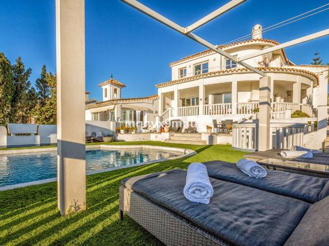 Casa chalet en Venta en El Faro de Calaburra Chaparral