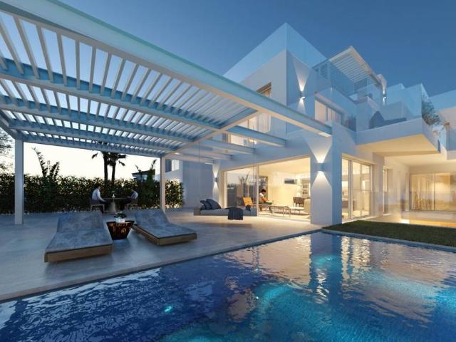 Casa chalet en Venta en El Faro de Calaburra Chaparral