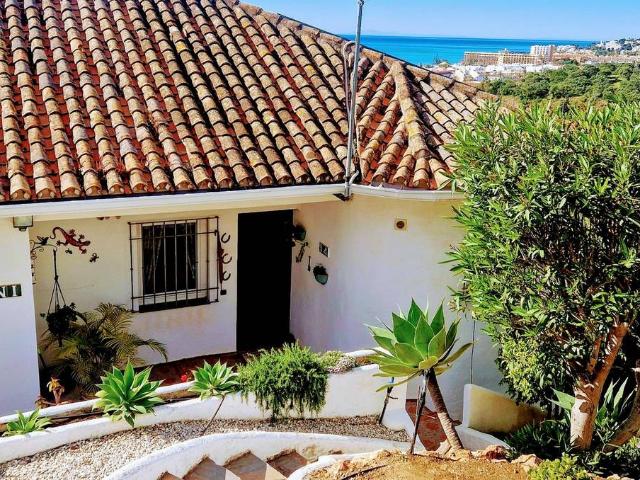 Casa chalet en Venta en El Faro de Calaburra Chaparral