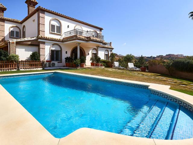 Casa chalet en Venta en El Faro de Calaburra Chaparral