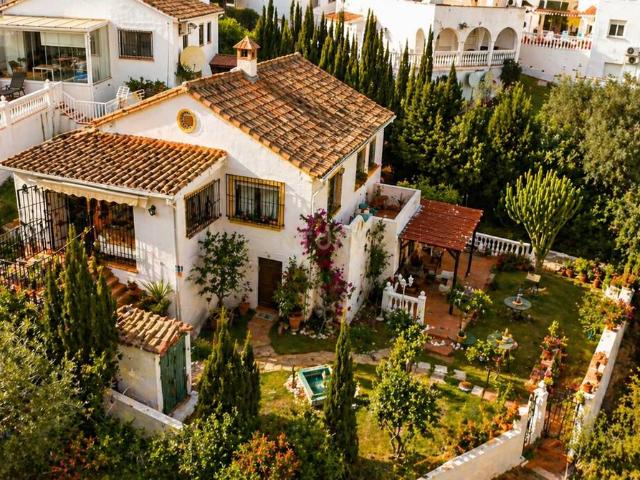 Casa chalet en Venta en El Faro de Calaburra Chaparral