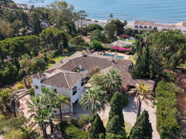 Casa chalet en Venta en El Faro de Calaburra Chaparral