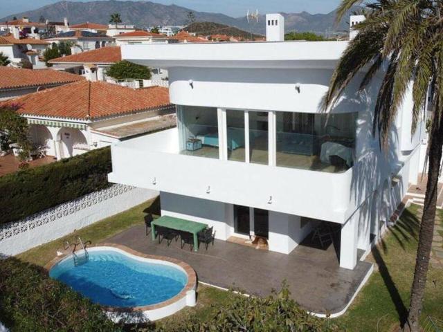 Casa chalet en Venta en El Faro de Calaburra Chaparral