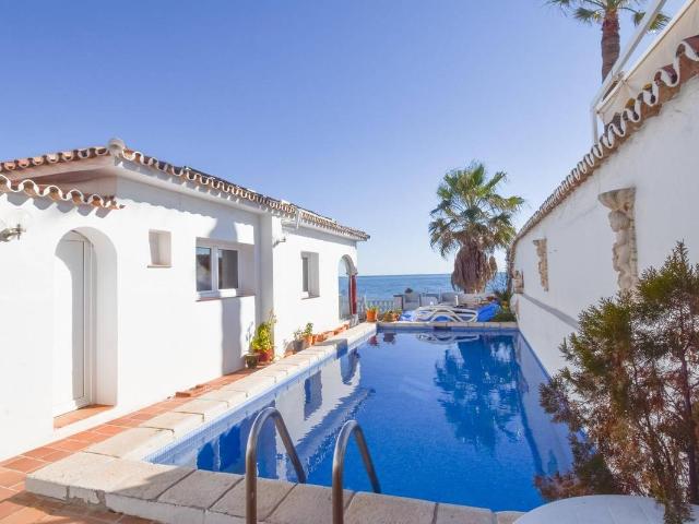 Casa chalet en Venta en El Faro de Calaburra Chaparral