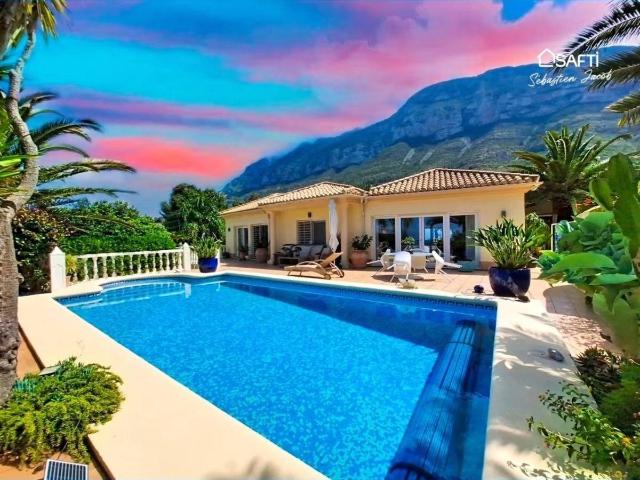 Casa chalet en Venta en El Montgó