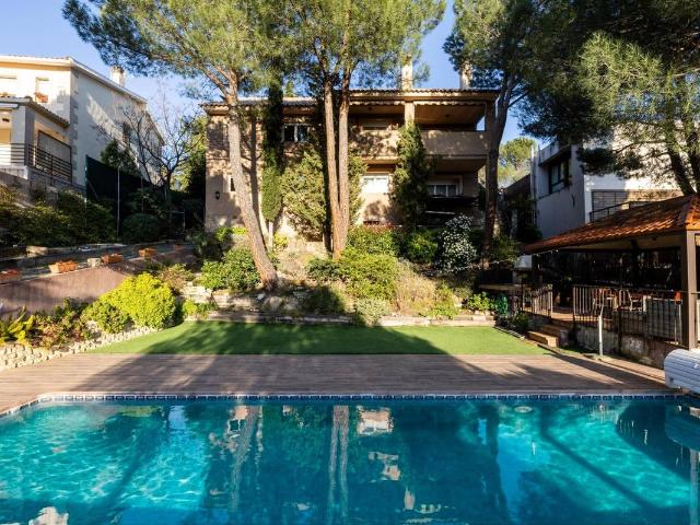 Casa chalet en Venta en El Monte