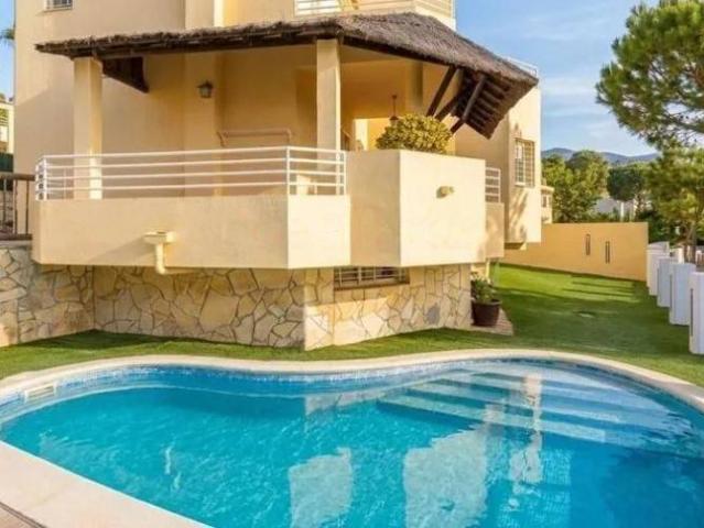 Casa chalet en Venta en El Pinar Palacio de Congresos