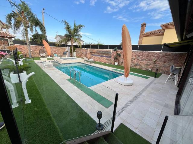 Casa chalet en Venta en El Pinar Palacio de Congresos